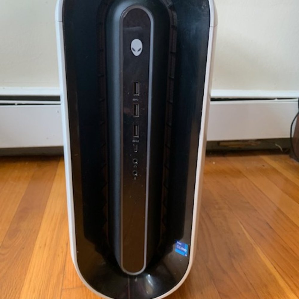 Alienware PC - Picture 4 of 4